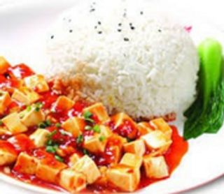 Arroz blanco con mapo tofu