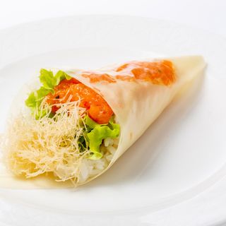 54. Temaki spicy sake plus