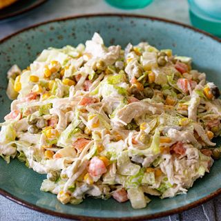 Ensalada Superior con Pollo Asado