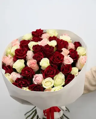 51 ფერადი ვარდი