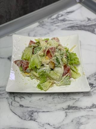 Салат "Цезарь" (250 гр.)
