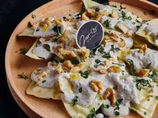 Pansoti con salsa de nuez