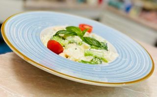 Спагети с пиле и броколи