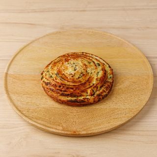 Puž sa sirom i spanaćem