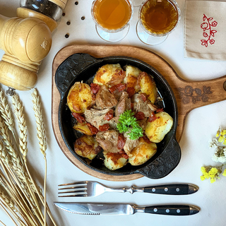 Томлене м'ясо індички з картоплею та в'яленими томатами(100/150г)