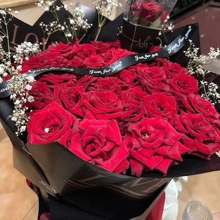 Bouquet de fleurs Emballage noir