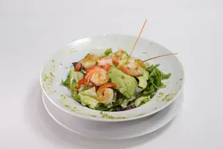 Salata Mediteraneana cu creveti