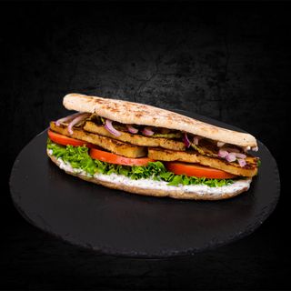 Pita cu halloumi