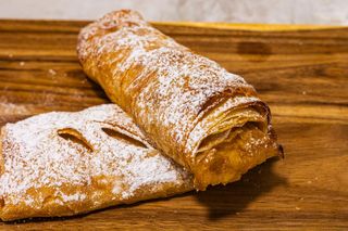 Strudel cu mere