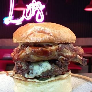 Ribs burger