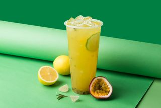 Té de limón y maracuyá con perla popping(700 Ml.)