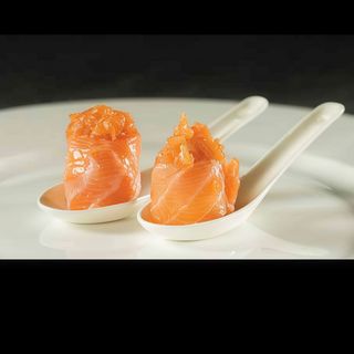 59 Gunkan salmon 2 pezzi