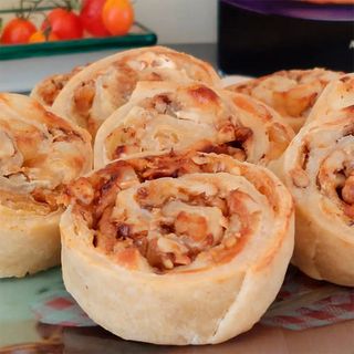 Tapas De Rollos De Pizza