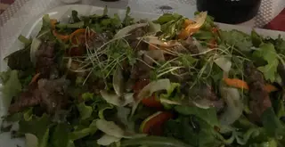 Fitness salata sa biftekom