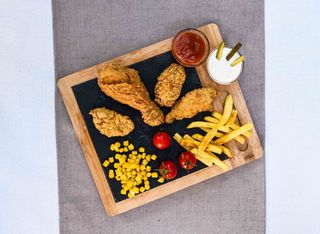 Пилешко бутче