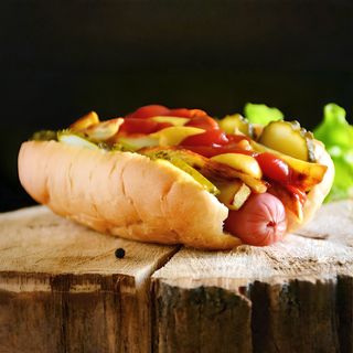 Хот-дог в булочці