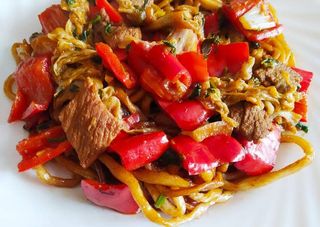 Лагман цо-мян