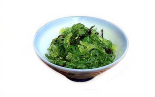 1. Wakame al sesamo