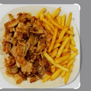 Cóctel patata carne mixto y salsa