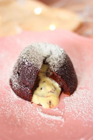 Cuore caldo cioccolato e caramello
