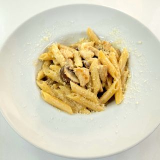 Penne cu pui si ciuperci