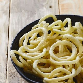 Чіпси Кільця Цибулi Зі Смаком Сметана Із Зеленню (80г)