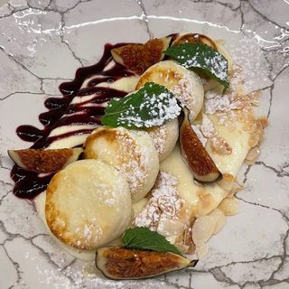 Сирнички із заварним кремом