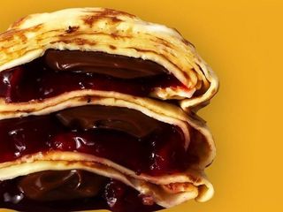 Млинці з вишнею та нутеллою (250g)