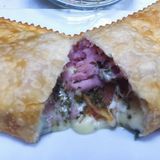 Pastel de feira BAURU ( 18 cm aprox. )