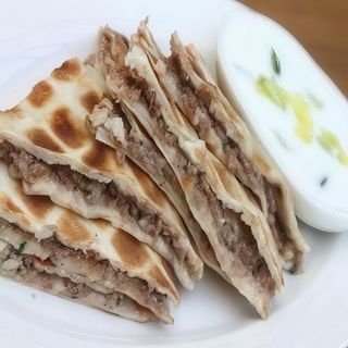 Arayes de carne al Karma