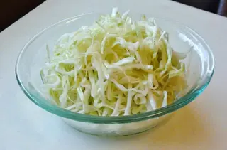Salata od svježeg kupusa