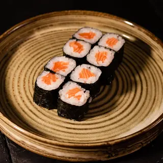 Maki De Salmón (8 Uds.)