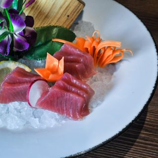 Sashimi di tonno 9 pezzi