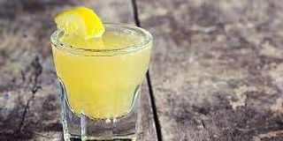 Shot Limoncello