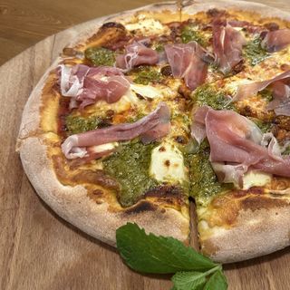 Pizza Al Pesto - średnia 30 cm 