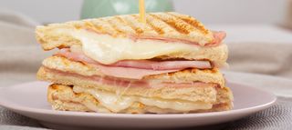 Sándwich Jamón York Y Queso