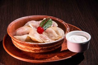 Вареники з вишнями (200/50г)