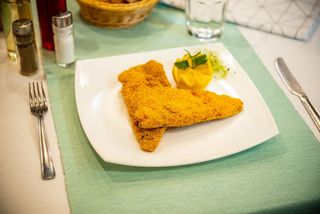 File păstrav în crustă de mălai