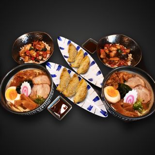 POKEMON SET for 2 people (2100g)