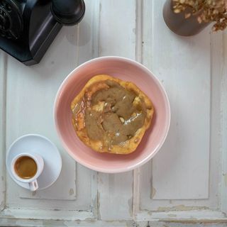 Мекица с халва и масло