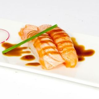 49. Nigiri scottato misto 6 pezzi