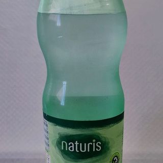 Agua mineral natural con gas 50ml