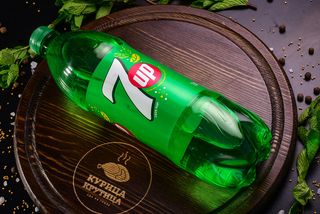 7UP (1л)