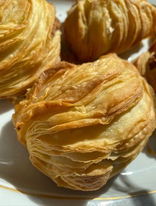 ლობიოს ღვეზელი ფენოვან ცომში