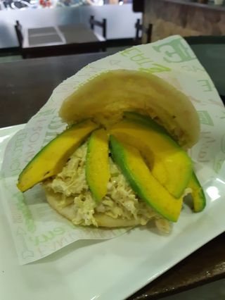 Arepa Reina Pepiada