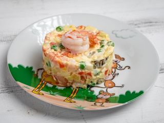 Олів'є з креветками (150g)