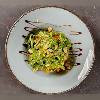 Салат з печеним баклажаном та сиром (300г)