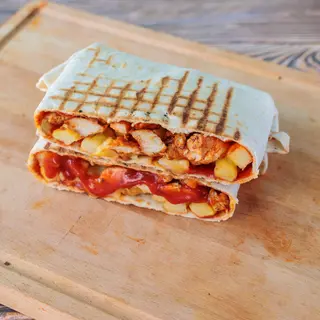 BBQ chicken + piće