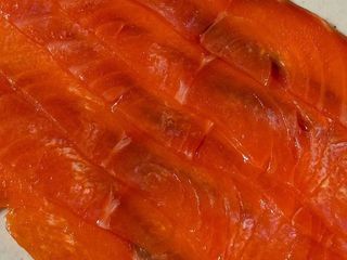 Слабосолоний лосось (50g)