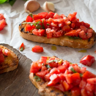 Bruschettas De Tomate